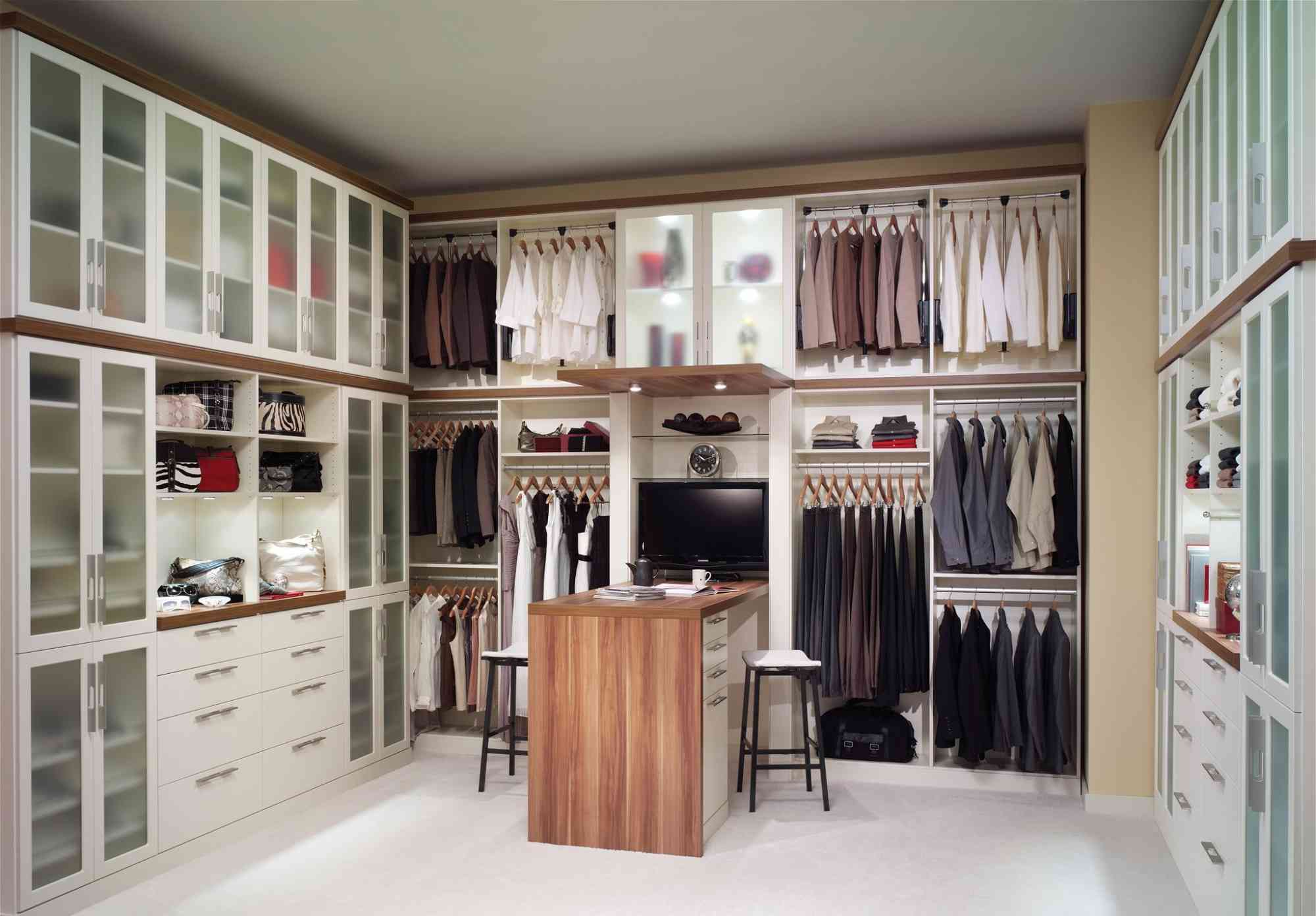 Closet Designer Case